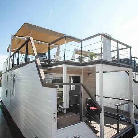 Vakantiehuis Floating Sea House Principessa *