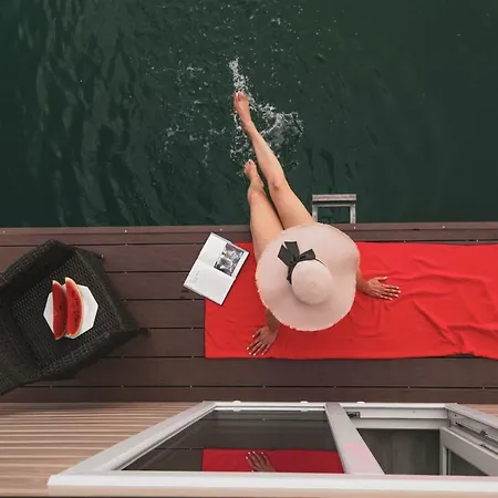 Floating Sea House Principessa