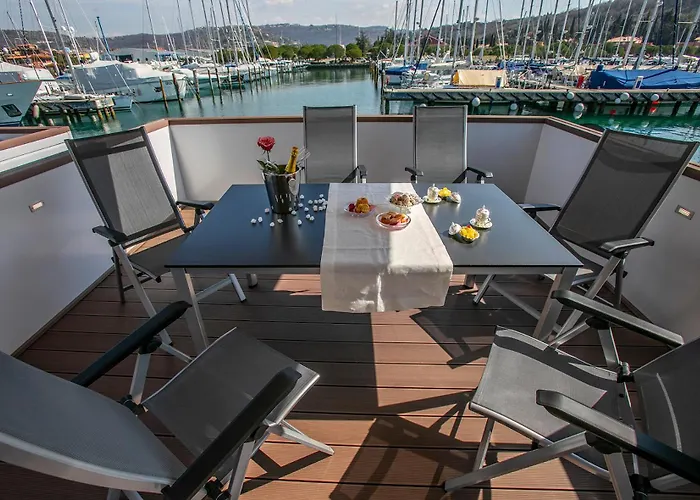 Floating Sea House Principessa