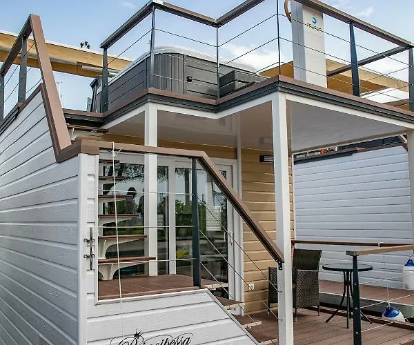 Floating Sea House Principessa *